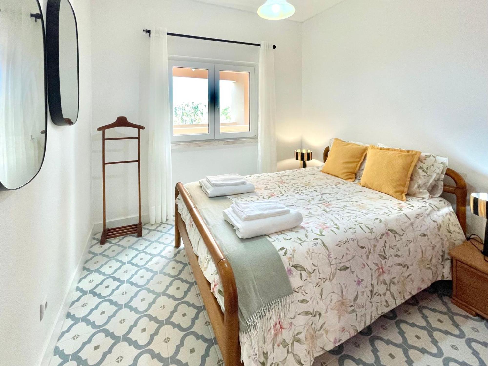 Lagos Beach Apartment ภายนอก รูปภาพ